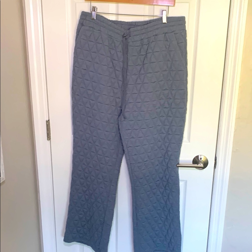 Coco and Carmen NWT blue thick quilted lounge pants size XXL